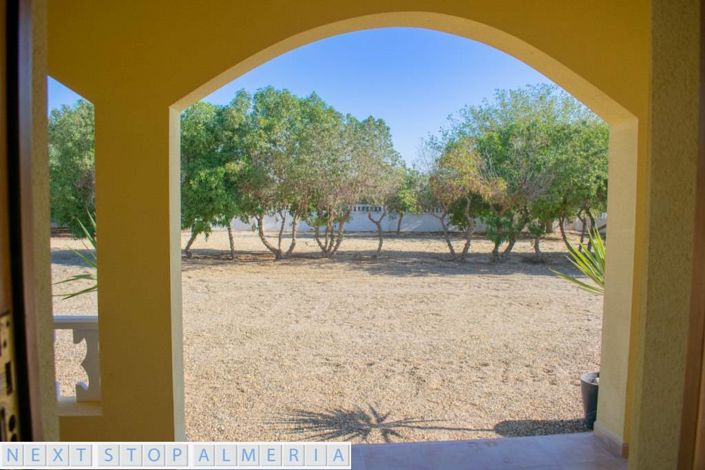 Image No.80-7 Bed Property for sale