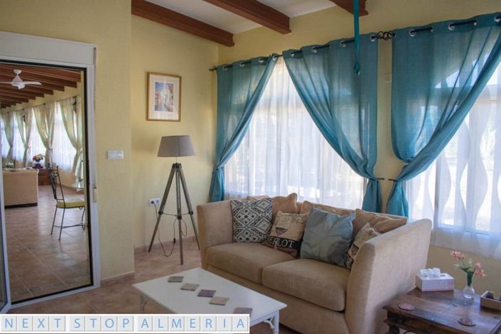 Image No.85-7 Bed Property for sale