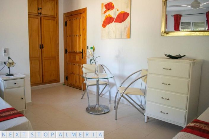 Image No.88-7 Bed Property for sale