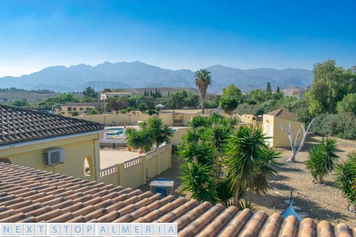 Image No.97-7 Bed Property for sale