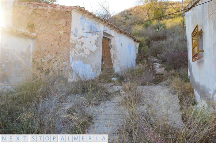 Image No.37-3 Bed Village House for sale