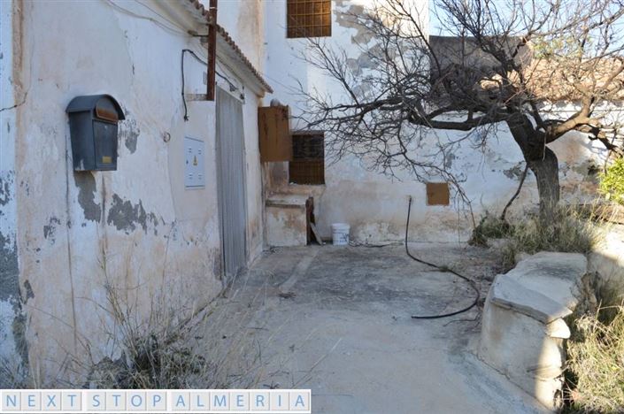 Image No.4-3 Bed Village House for sale