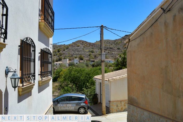 Image No.16-2 Bed Property for sale