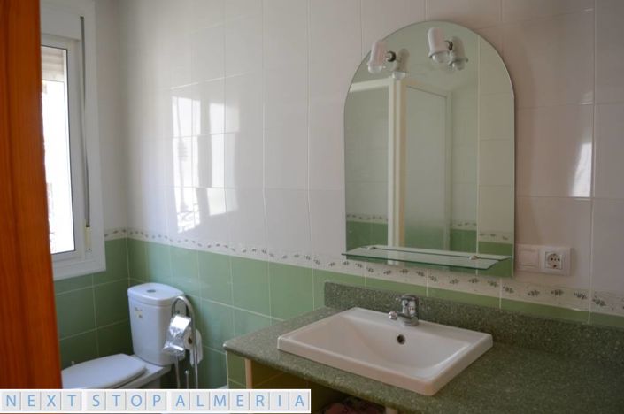 Image No.31-2 Bed Property for sale