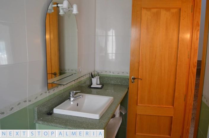 Image No.33-2 Bed Property for sale