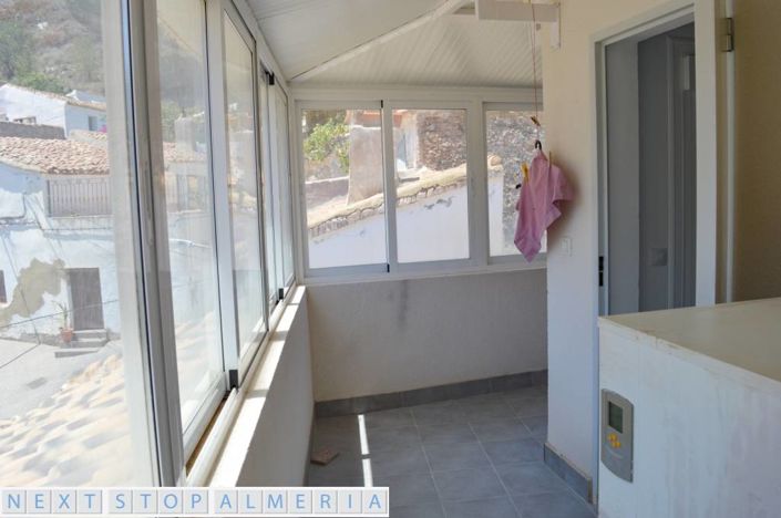 Image No.40-2 Bed Property for sale