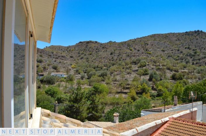 Image No.52-2 Bed Property for sale