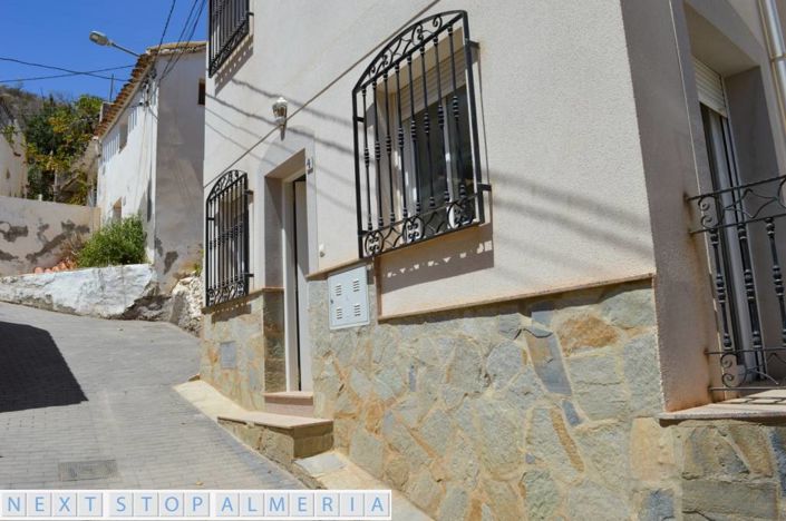 Image No.7-2 Bed Property for sale