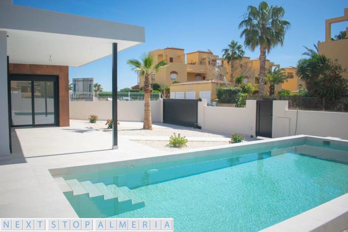 Image No.2-Propriété de 2 chambres à vendre à Los Gallardos