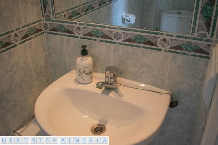 Image No.18-3 Bed Property for sale