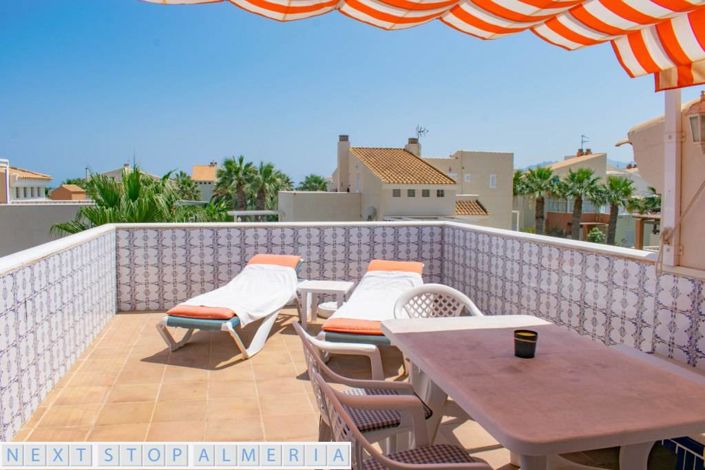 Image No.24-3 Bed Property for sale