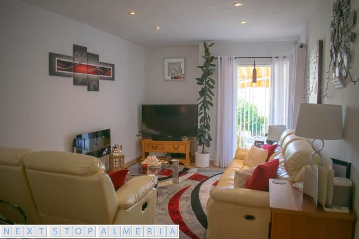 Image No.19-3 Bed Property for sale