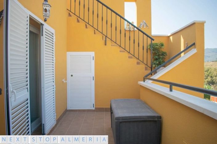 Image No.53-3 Bed Property for sale