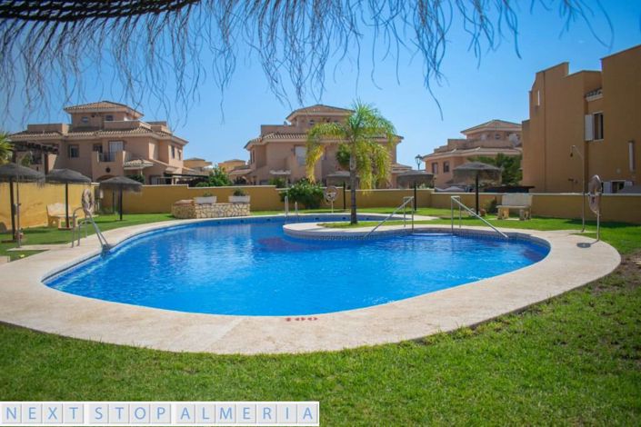 Image No.63-3 Bed Property for sale