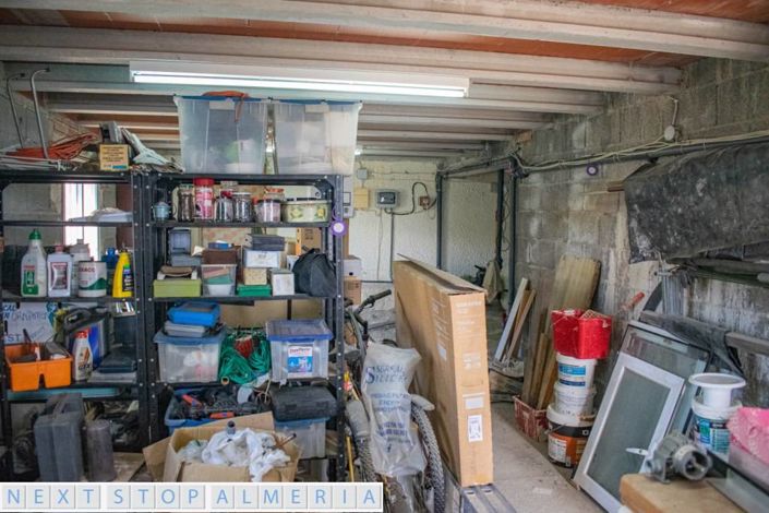 Image No.106-4 Bed Property for sale