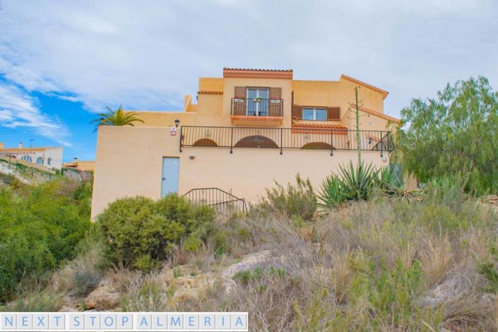 Image No.111-4 Bed Property for sale