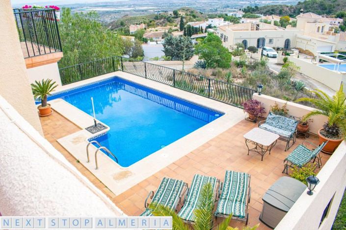 Image No.97-4 Bed Property for sale