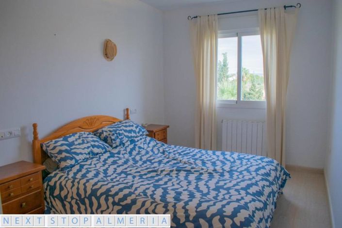 Image No.24-3 Bed Apartment for sale