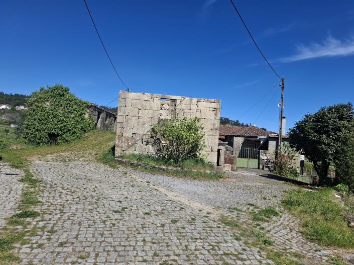 Image No.18-4 Bed Farmhouse for sale