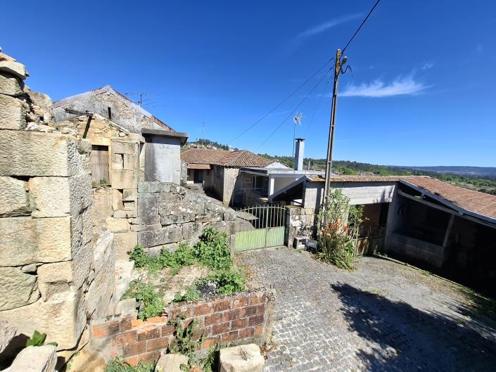 Image No.20-4 Bed Farmhouse for sale