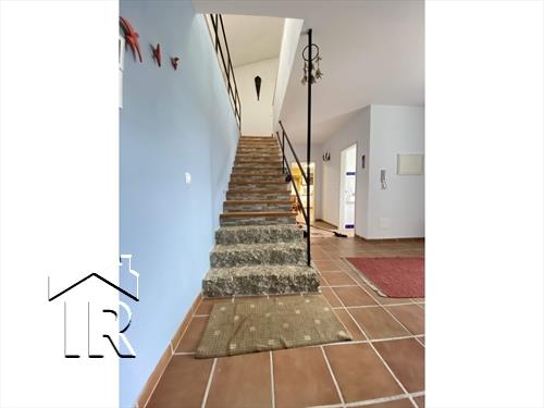 Image No.7-4 Bed House for sale