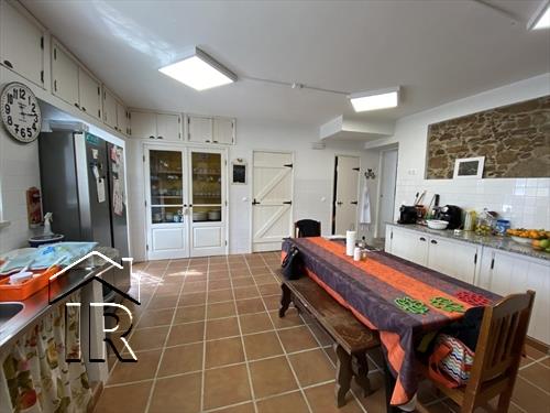 Image No.8-4 Bed House for sale