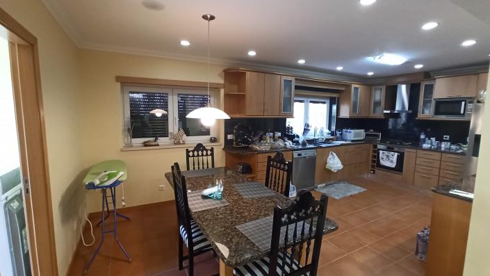 Image No.12-4 Bed Villa / Detached for sale