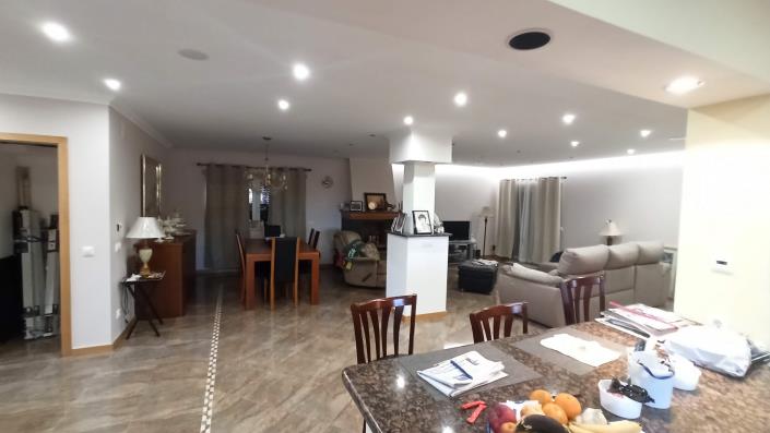 Image No.10-4 Bed Villa / Detached for sale