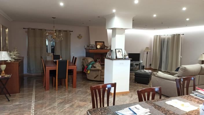 Image No.11-4 Bed Villa / Detached for sale