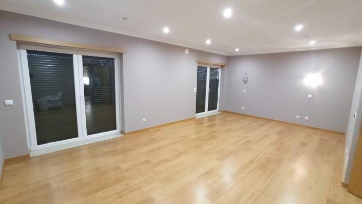 Image No.20-4 Bed Villa / Detached for sale