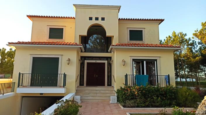 Image No.28-4 Bed Villa / Detached for sale