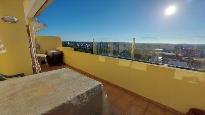 Image No.12-3 Bed Apartment for sale