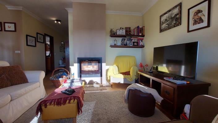 Image No.3-3 Bed Apartment for sale