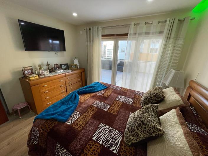 Image No.5-3 Bed Apartment for sale