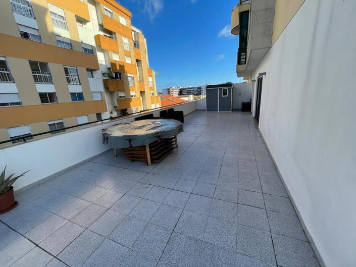 Image No.2-3 Bed Apartment for sale