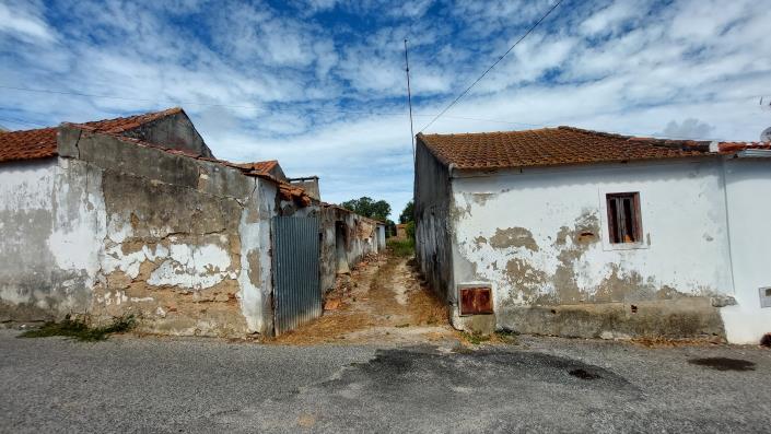 Image No.1-Maison de campagne de 2 chambres à vendre à Caldas da Rainha