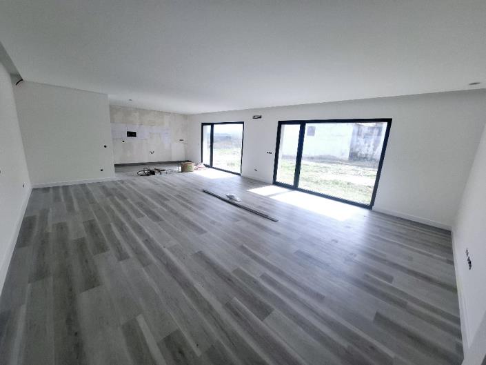 Image No.8-3 Bed Villa for sale