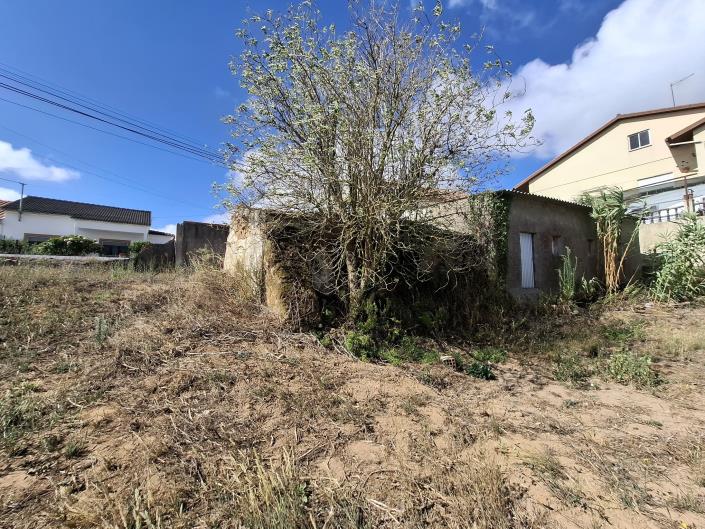 Image No.30-3 Bed Property for sale