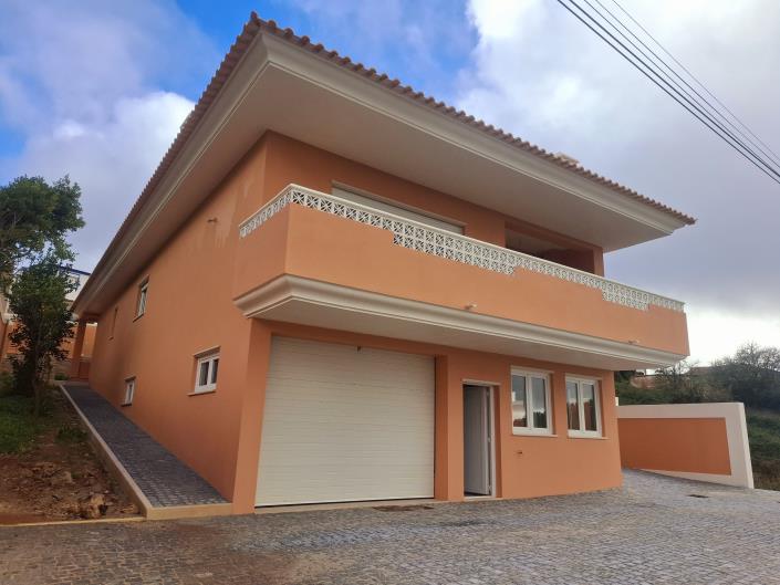 Image No.1-3 Bed Villa for sale