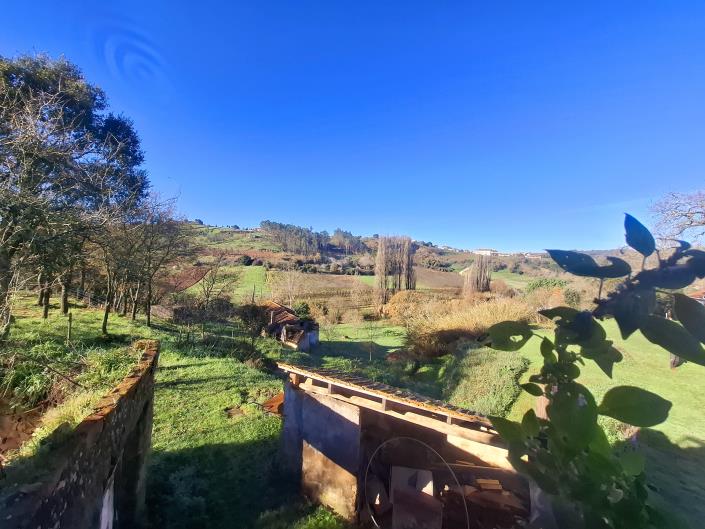 Image No.3-3 Bed Property for sale