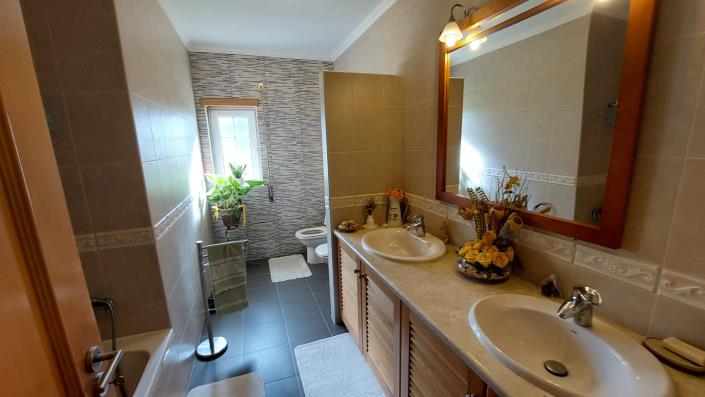 Image No.19-3 Bed Country Property for sale