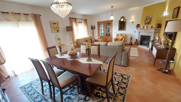 Image No.24-3 Bed Country Property for sale