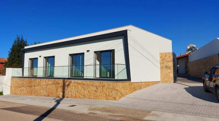 Image No.2-3 Bed House/Villa for sale