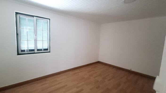 Image No.11-3 Bed Country Property for sale