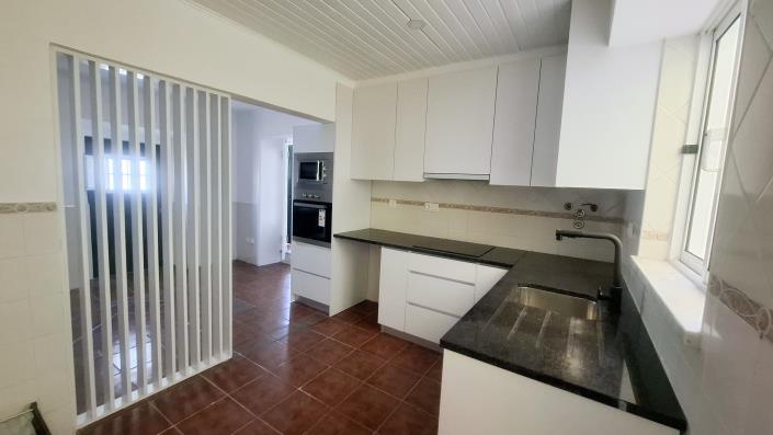 Image No.21-3 Bed Country Property for sale