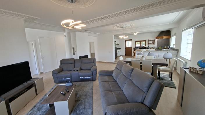 Image No.11-5 Bed House/Villa for sale