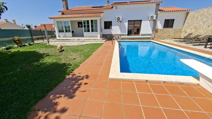 Image No.1-5 Bed House/Villa for sale