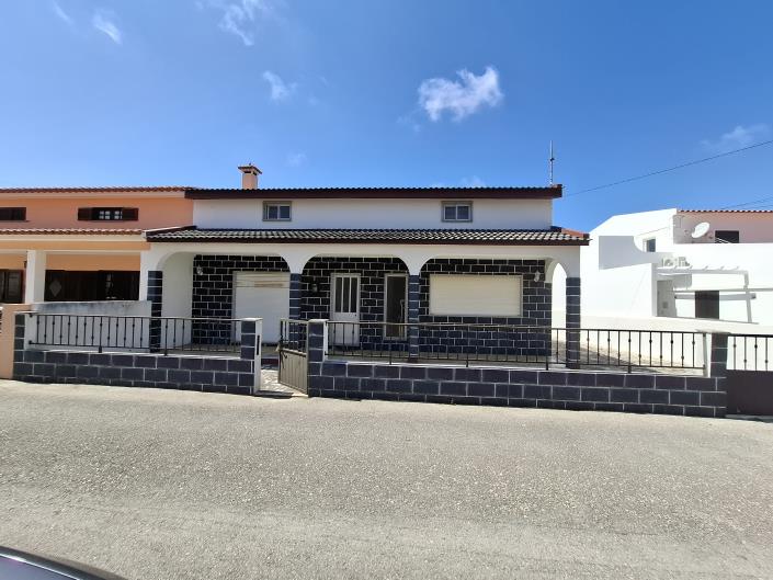 Image No.2-3 Bed House for sale