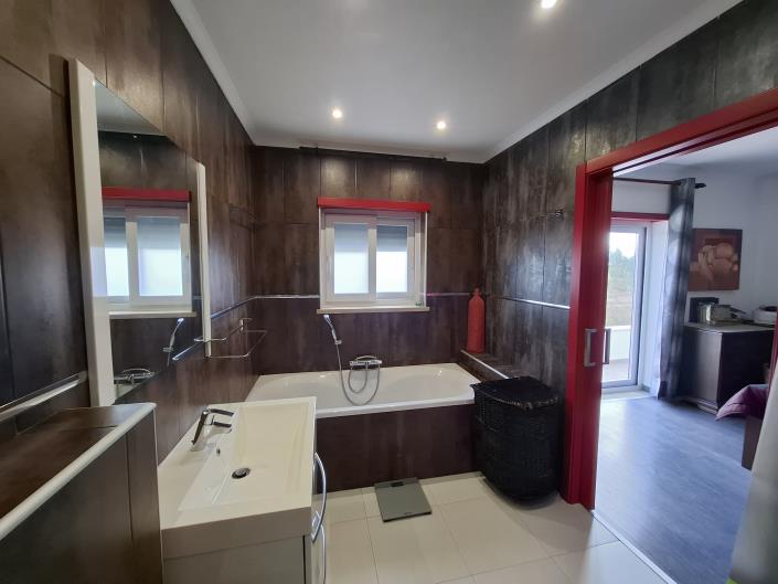 Image No.15-4 Bed House/Villa for sale