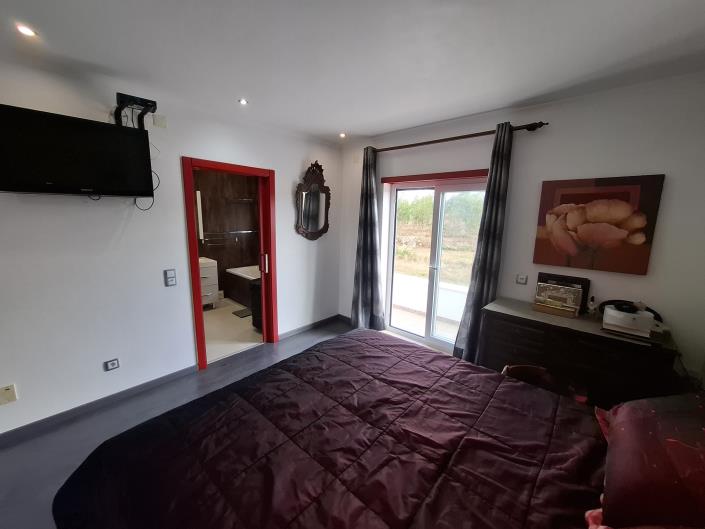 Image No.18-4 Bed House/Villa for sale